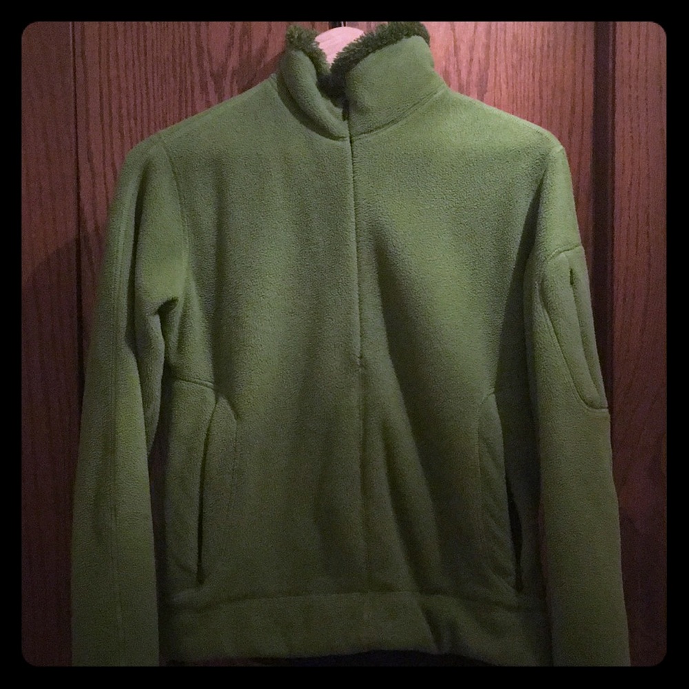 Mountain Hard wear jacket